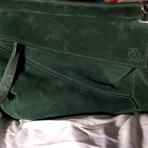 Loewe puzzle bag in green suede